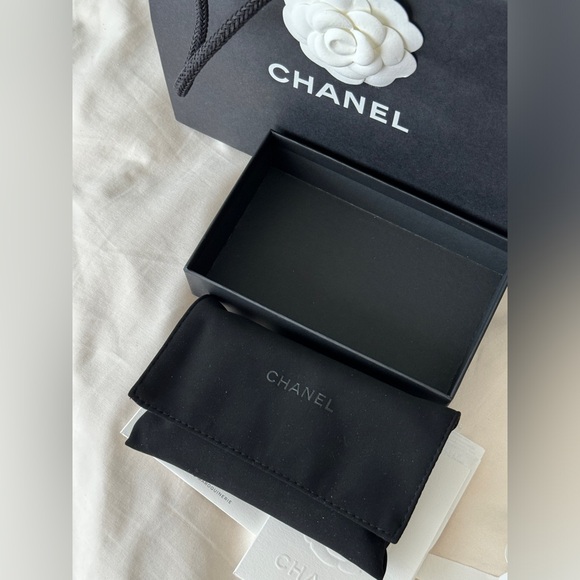 Chanel black caviar cardholder - Picture 6 of 11